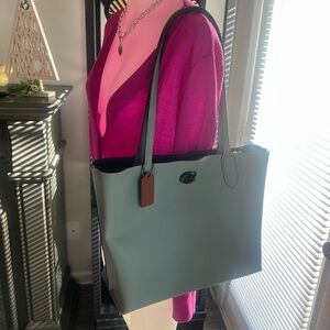 COACH Willow Tote Blue Leather POOL MULTI blue 11”x14”
